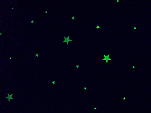 glow in the dark stars on the wall