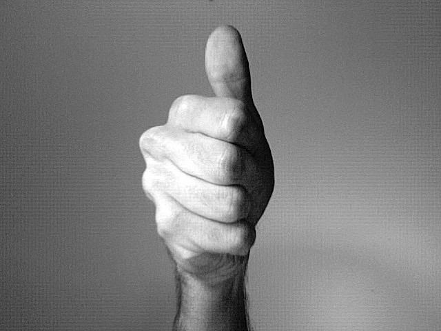 hand with thumbs up